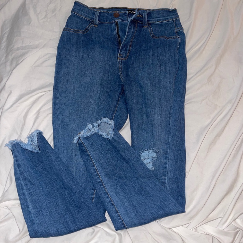 Light wash jeans
